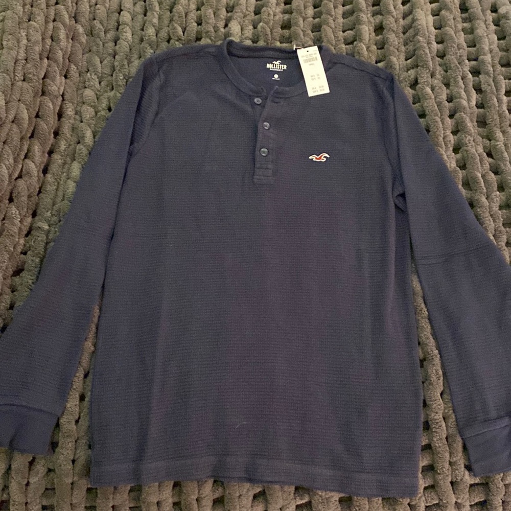 NWT men’s Hollister Henley